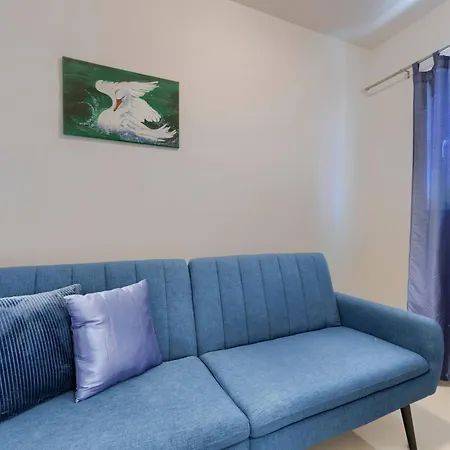 Amra 5 By Interhome פורץ