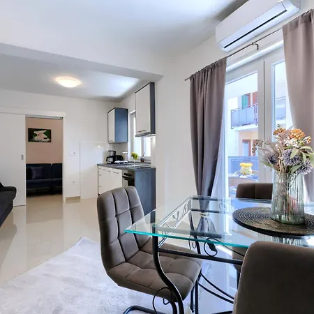 Apartment Amra 5 By Interhome