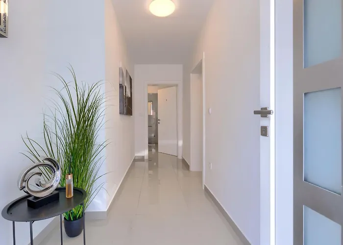 Amra 5 By Interhome * 포레치