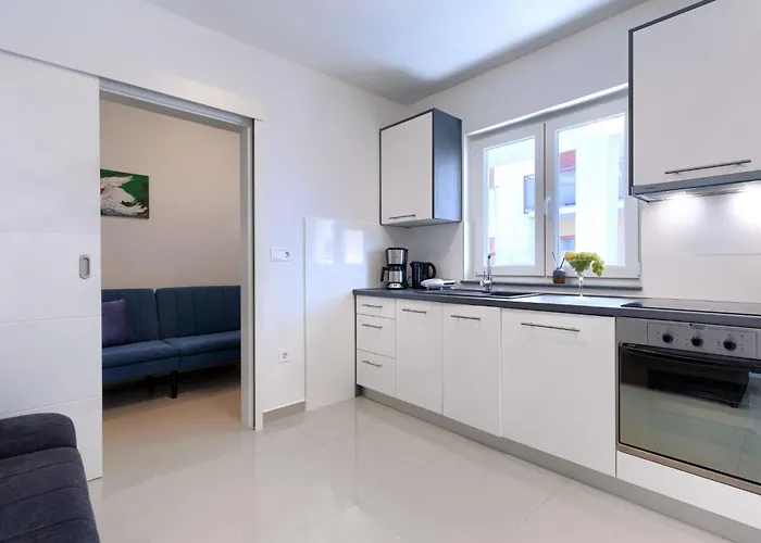 Amra 5 By Interhome * 포레치