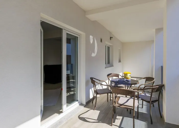 아파트 Amra 5 By Interhome 포레치